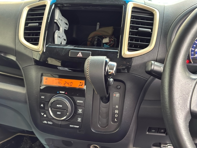 SUZUKI SOLIO 2015