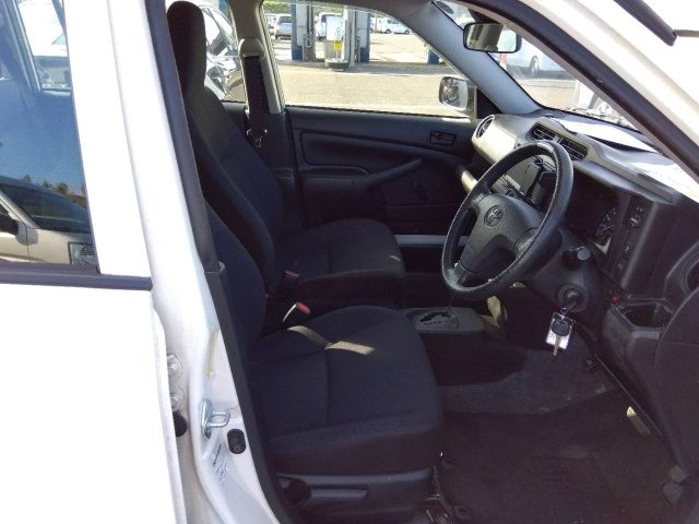 TOYOTA PROBOX 2020