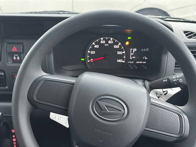 DAIHATSU HIJET VAN 2023
