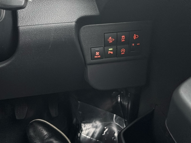 DAIHATSU HIJET VAN 2023