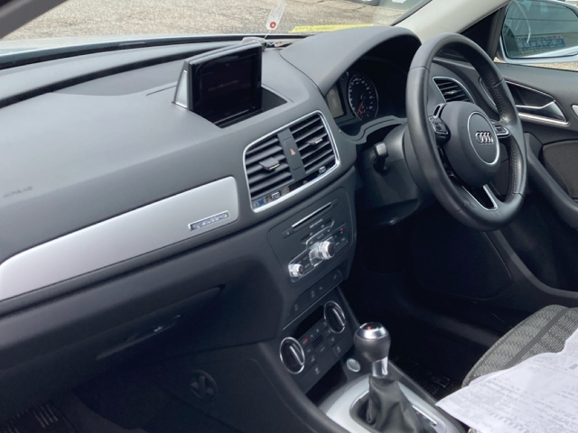 AUDI Q3 2016
