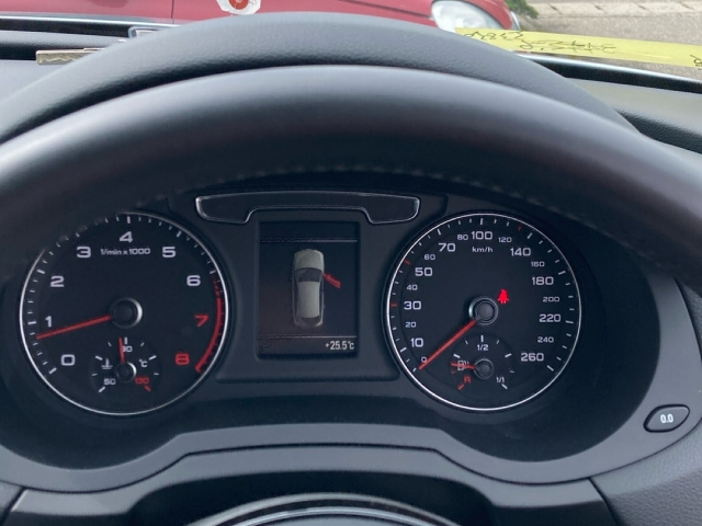 AUDI Q3 2016