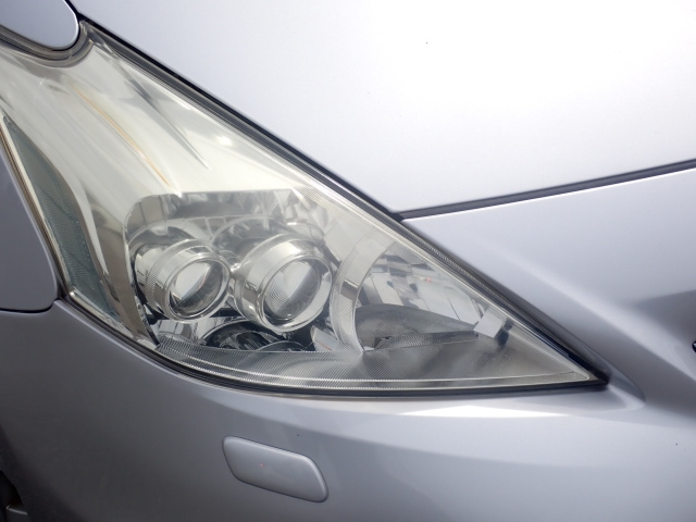 TOYOTA PRIUS ALPHA 2014