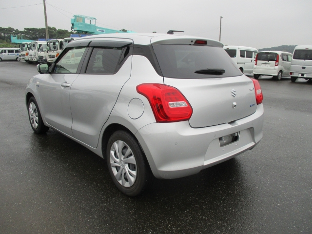 SUZUKI SWIFT 2022