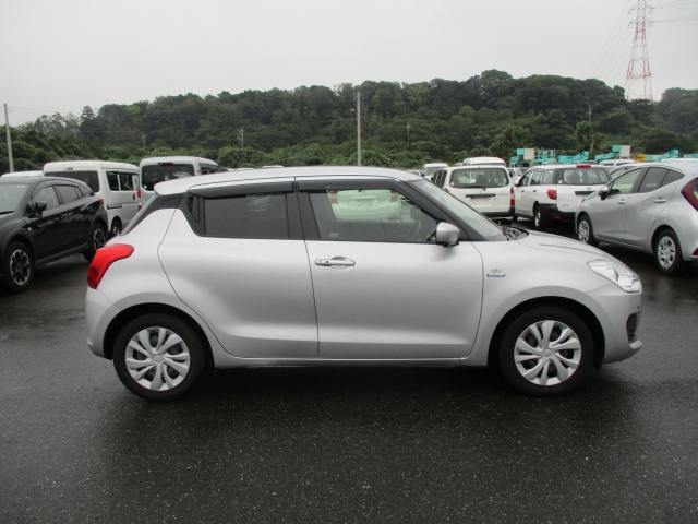 SUZUKI SWIFT 2022