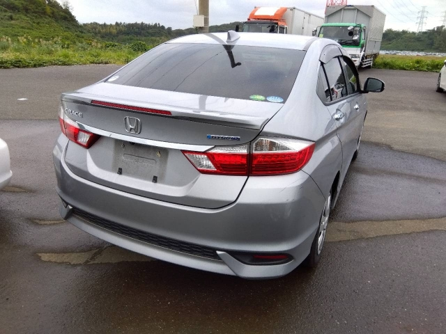 HONDA GRACE 2020