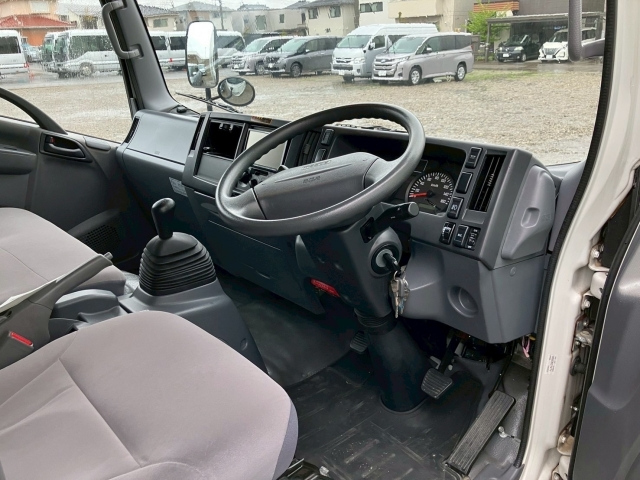 MAZDA TITAN 2018