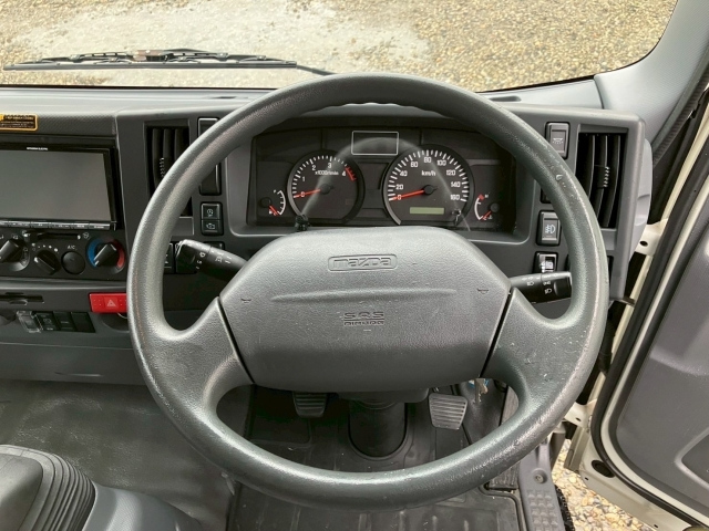MAZDA TITAN 2018