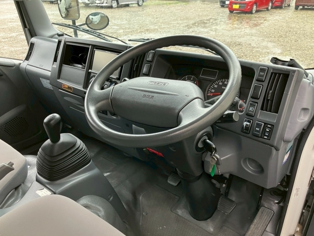 MAZDA TITAN 2018