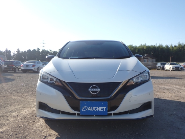 NISSAN LEAF 2021