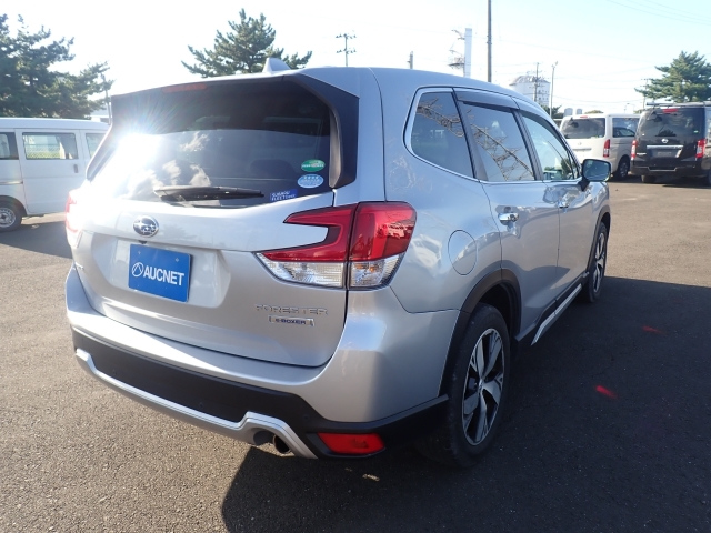 SUBARU FORESTER 2021