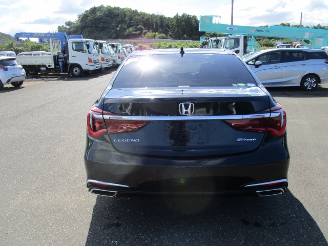 HONDA LEGEND 2019