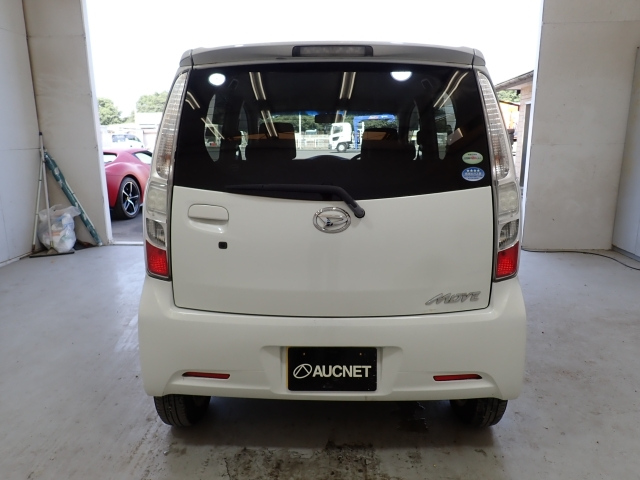 DAIHATSU MOVE 2011