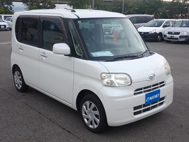 DAIHATSU TANTO 2012