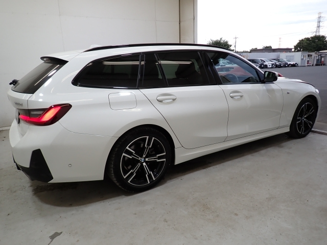 BMW 3 SERIES 2024