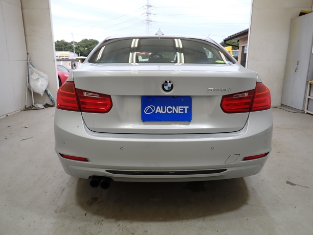 BMW 3 SERIES 2012