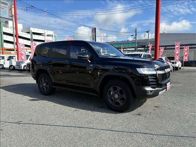 TOYOTA LAND CRUISER 2023