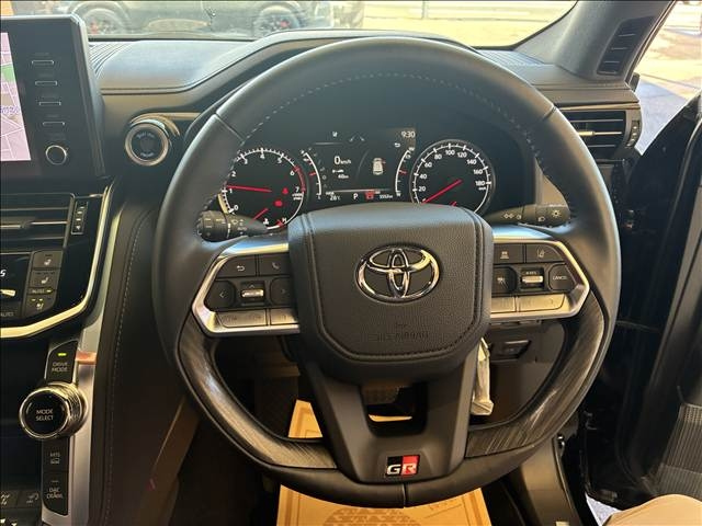 TOYOTA LAND CRUISER 2023