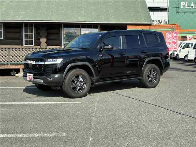 TOYOTA LAND CRUISER 2023