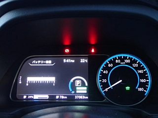 NISSAN LEAF 2018