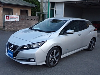 NISSAN LEAF 2018