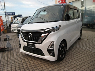 NISSAN ROOX 2021