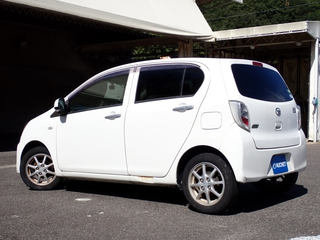 DAIHATSU MIRA E S 2014