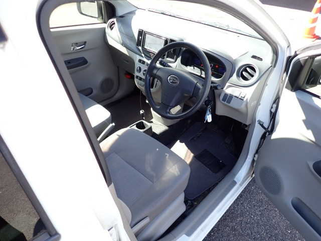 DAIHATSU MIRA E S 2014