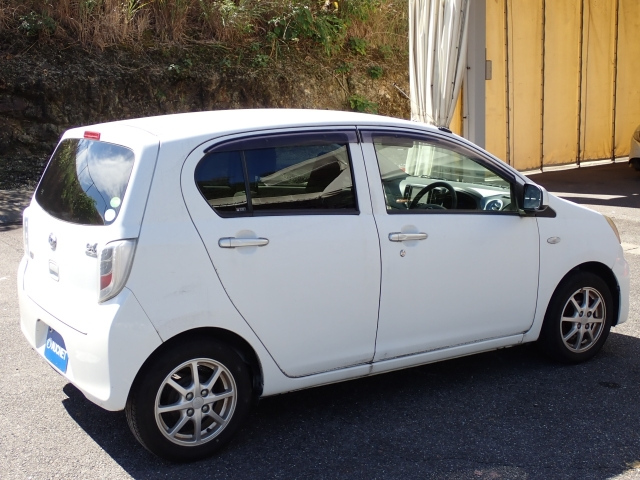 DAIHATSU MIRA E S 2014