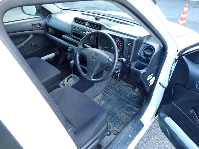 TOYOTA PROBOX 2020