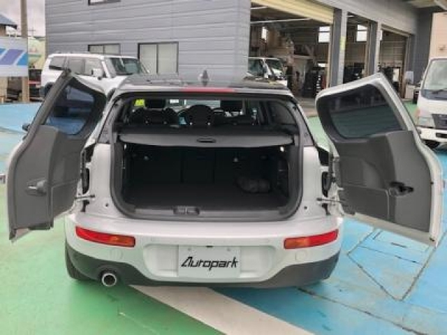 BMW MINI 2022