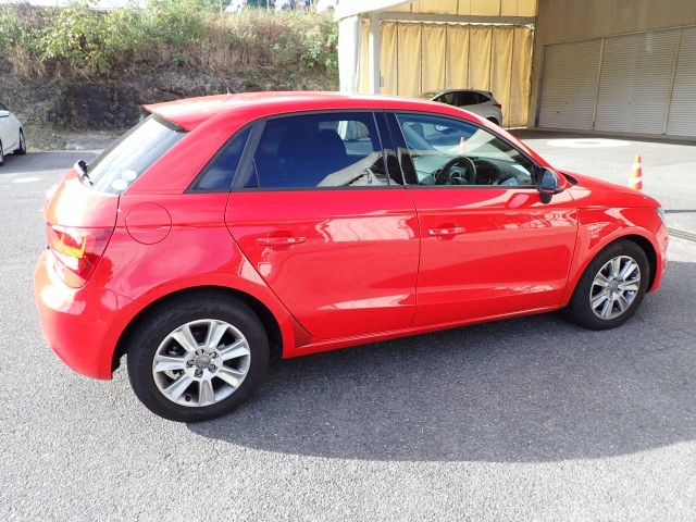 AUDI A1 2015