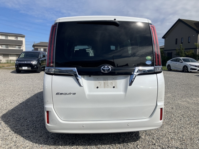 TOYOTA ESQUIRE 2019