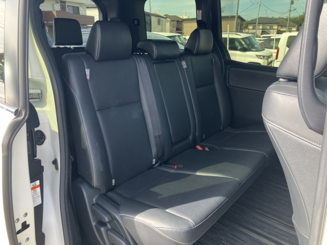 TOYOTA ESQUIRE 2019