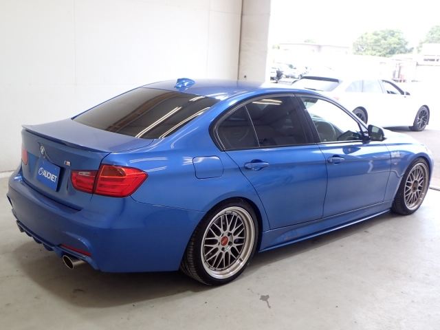 BMW 3 SERIES 2013