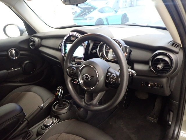 BMW MINI 2018
