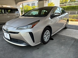 TOYOTA PRIUS 2019