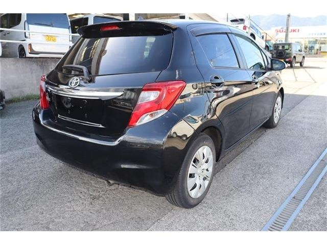 TOYOTA VITZ 2014