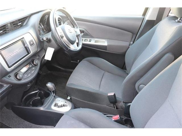 TOYOTA VITZ 2014
