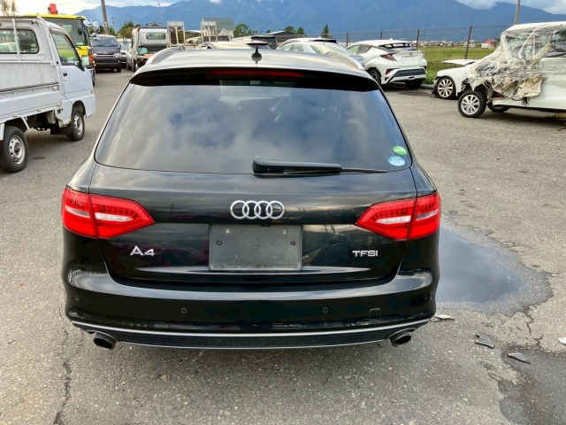AUDI A4 2015