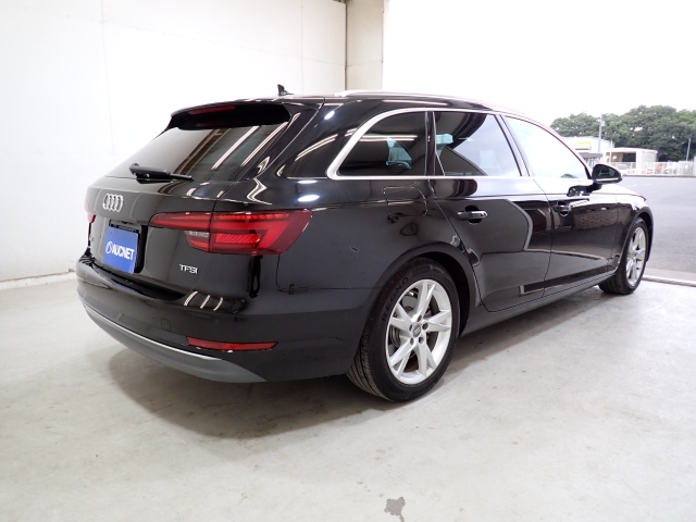 AUDI A4 2018