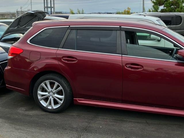 SUBARU LEGACY 2012