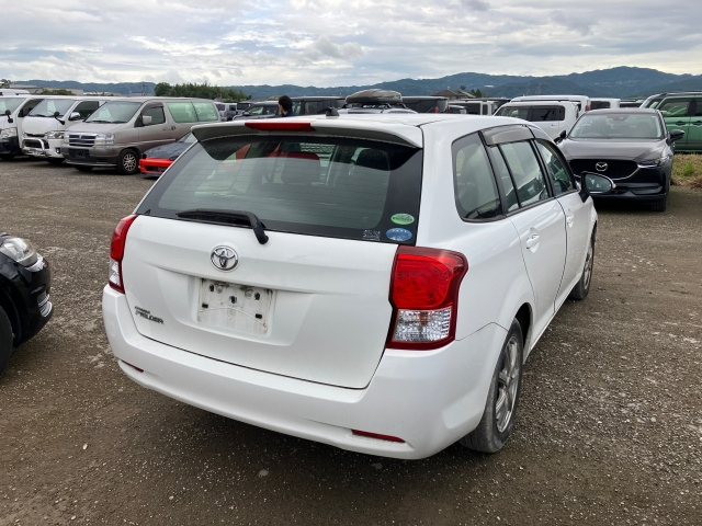 TOYOTA COROLLA FIELDER 2012