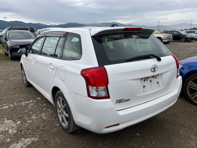 TOYOTA COROLLA FIELDER 2012