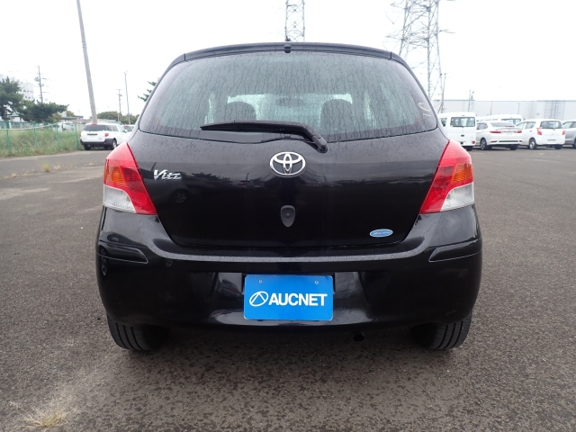 TOYOTA VITZ 2008