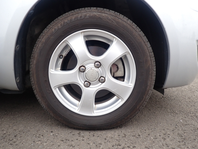TOYOTA VITZ 2008