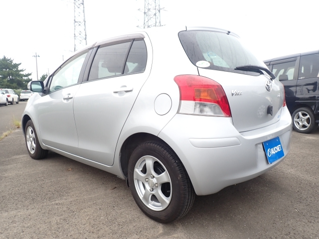 TOYOTA VITZ 2008