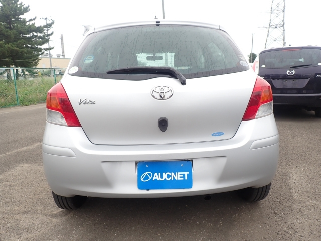 TOYOTA VITZ 2008