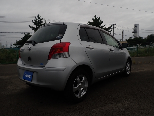 TOYOTA VITZ 2008
