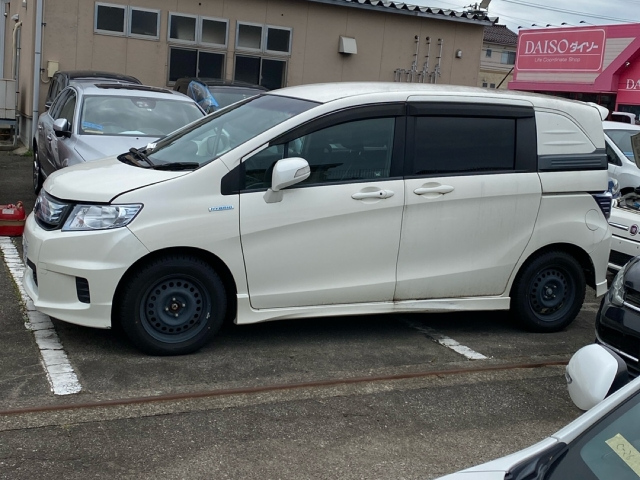 HONDA FREED 2012
